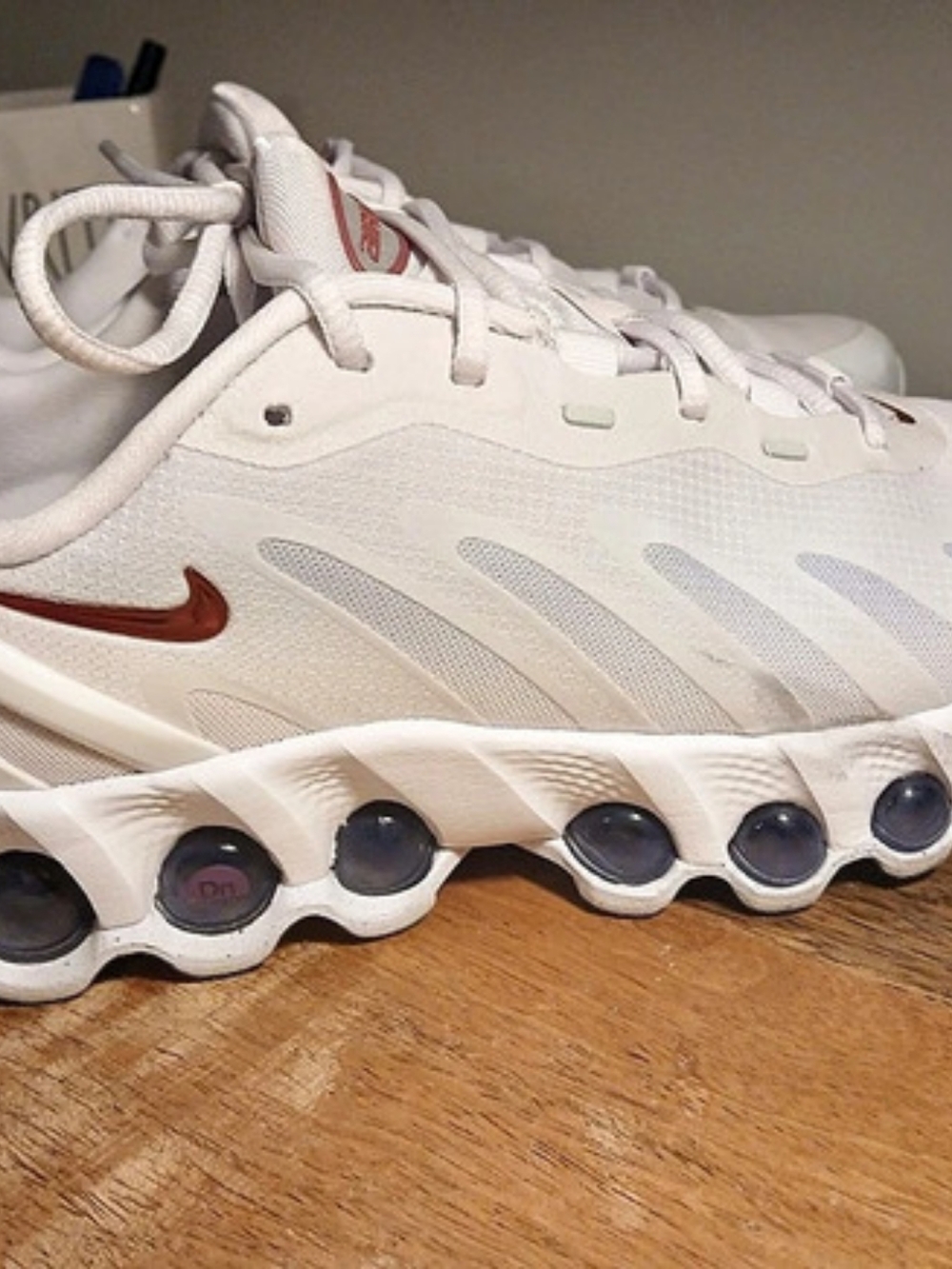 Nike Air Max Dn Women's Sneakers White US 5.5 Like New - Picture 2 of 6